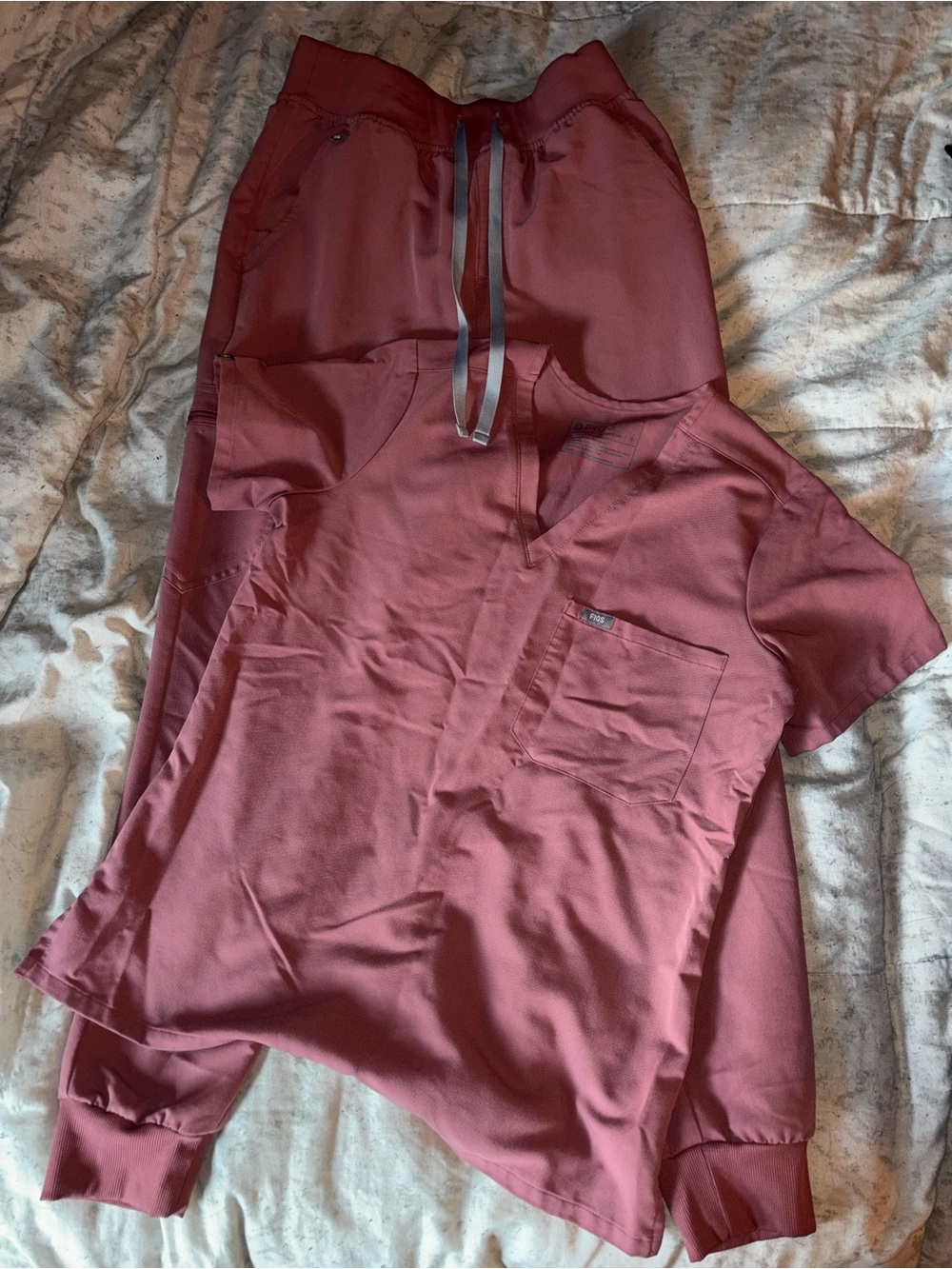 Women’s Pink Scrub Top & Jogger Shorts Set - Figs